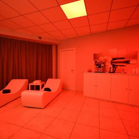 Lumin Hotell Cremia